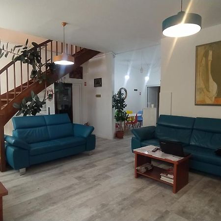 Pensiunea Paris Клуж-Напока Экстерьер фото