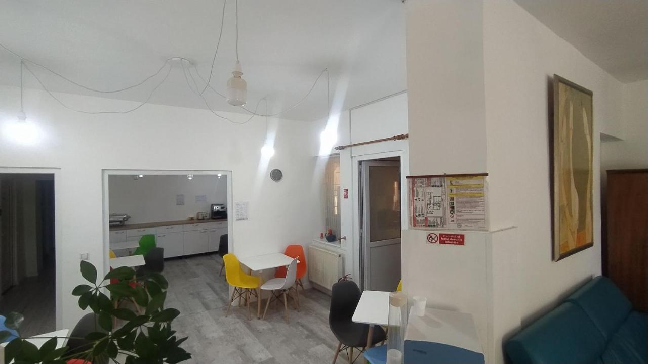 Pensiunea Paris Клуж-Напока Экстерьер фото