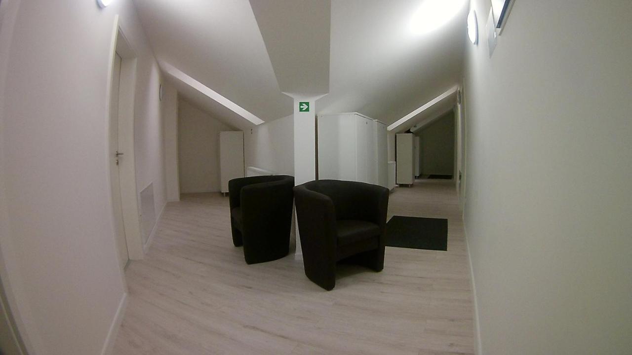 Pensiunea Paris Клуж-Напока Экстерьер фото